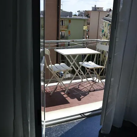Il Nido Di Con Park Auto Macchine Piccole Segmento B Lägenhet Genua